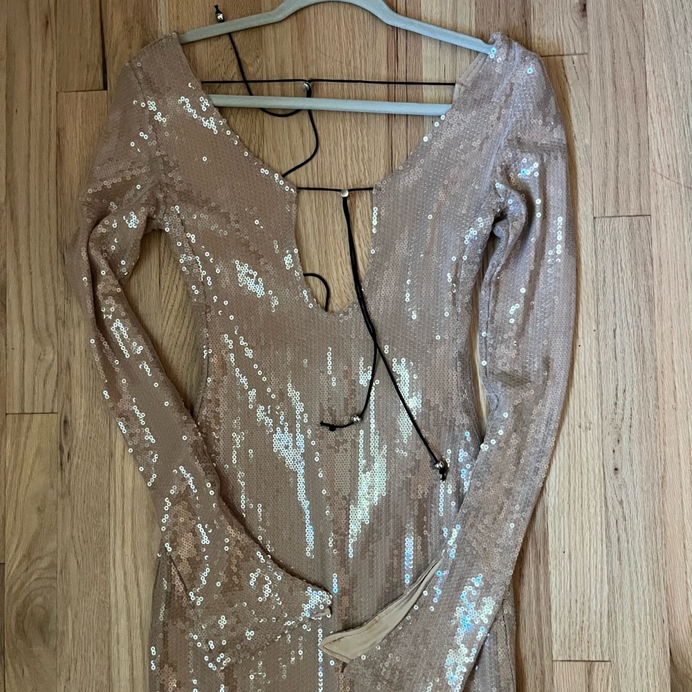 16 Arlington style Hailey Bieber Dress XS